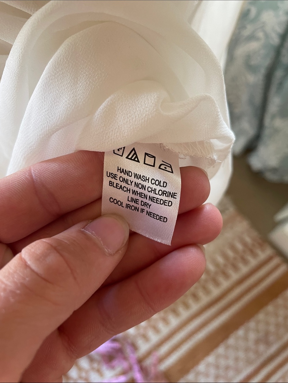 Linea Donatella white dainty lingerie night slip - Picture 8 of 8